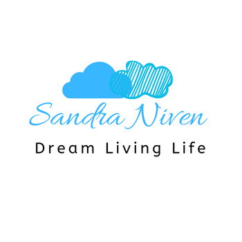 Dream Living Life Logo